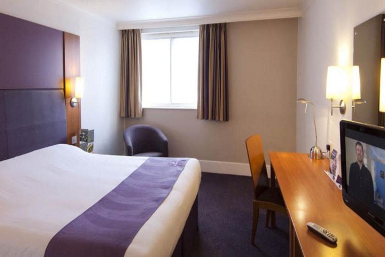 Premier Inn Worthing Seafront 外观 照片