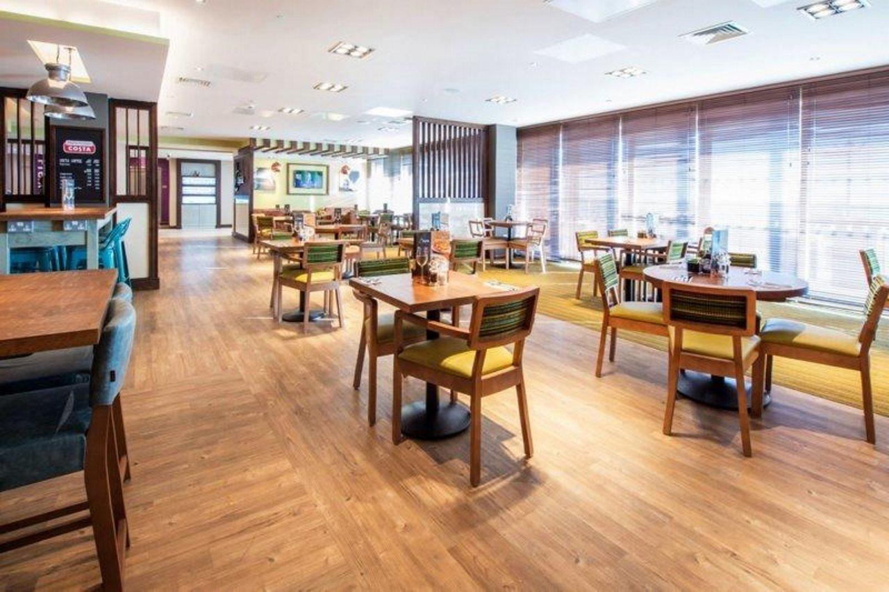 Premier Inn Worthing Seafront 外观 照片